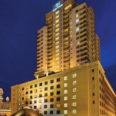 New Town Resort Suites At Pyramid Tower Субанг-Джая Экстерьер фото