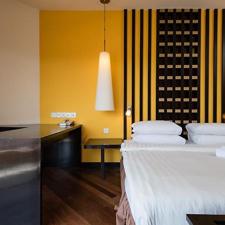New Town Resort Suites At Pyramid Tower Субанг-Джая Экстерьер фото